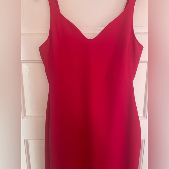 Fuchsia gown size 10. Brand Cinq a Sept. Worn once. - Picture 4 of 5